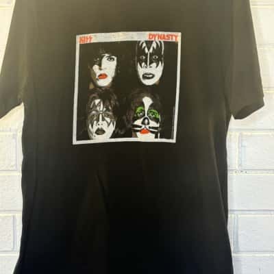  Men’s Kiss Short Sleeve Shirt Black  