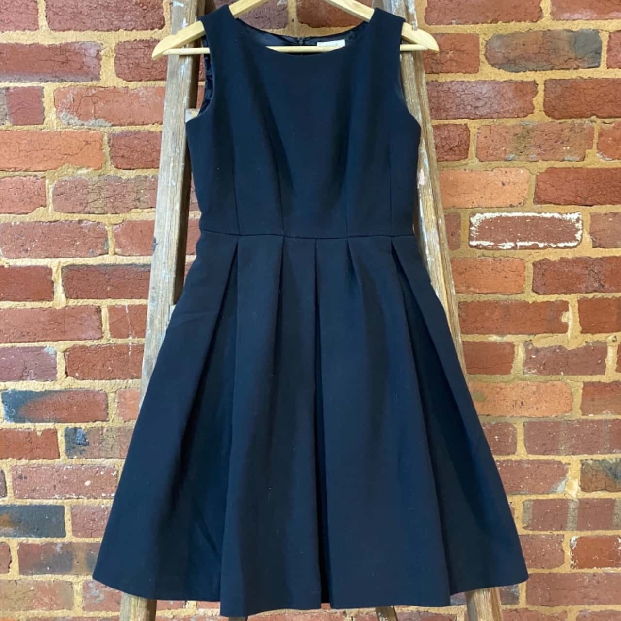 monteau dresses canada