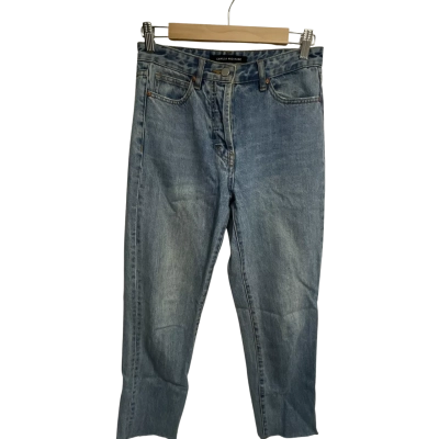 C&M Camilla and Marc Womens  Size 28 Cropped Jeans 