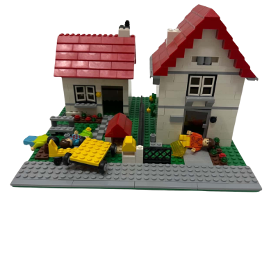 Lego creator 4956 Houses Incomplete 