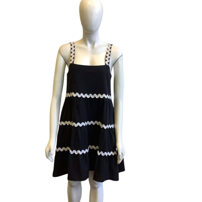 BNWT Miracle Women's Size 8 Sleeveless Mini Dress Black &  White 