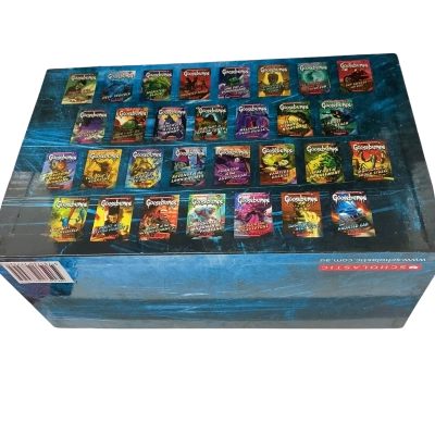 Set of 30 Goosebumps books 