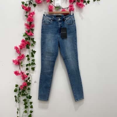 Witchery Womens  Size 9 Mid Rise Skinny Leg Jeans Blue 