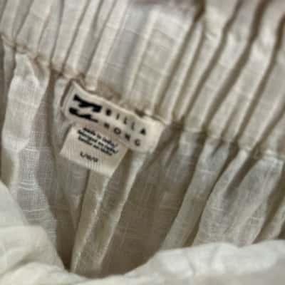 Billabong Womens  Size L Casual Pants Cream 