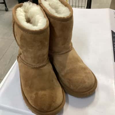 UGG Kids Beige boots