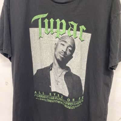 Tupac Mens  Size XL Short Sleeve T-shirt Black  