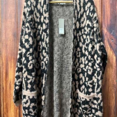 Rockmans  Size XL Animal print  open cardigan new 