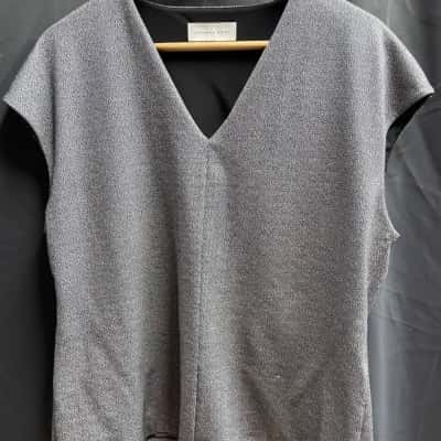 Veronika Maine Sleeveless Silvery Black Top