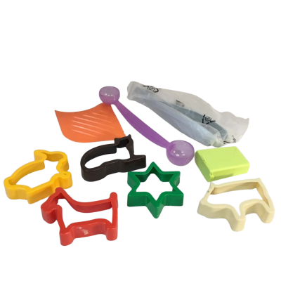 Assorted Tupperware Kitchen Items as pictured