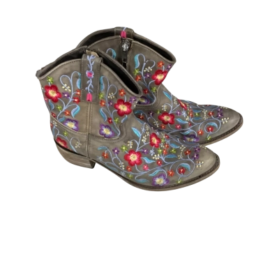 Women’s flora western style boots size 40 