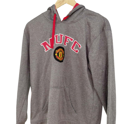  Kids  Manchester United Size M Jumper Grey 
