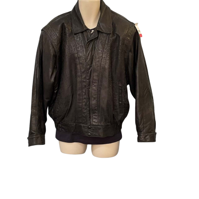  Mens  Size 42 Front Zipper / Leather Jacket Black  