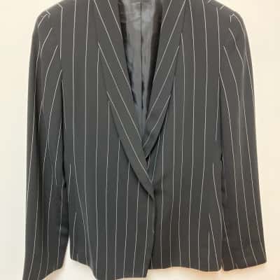 Carla Zampatti Womens  Size 8 Blazer Black  / Pinstriped / White 