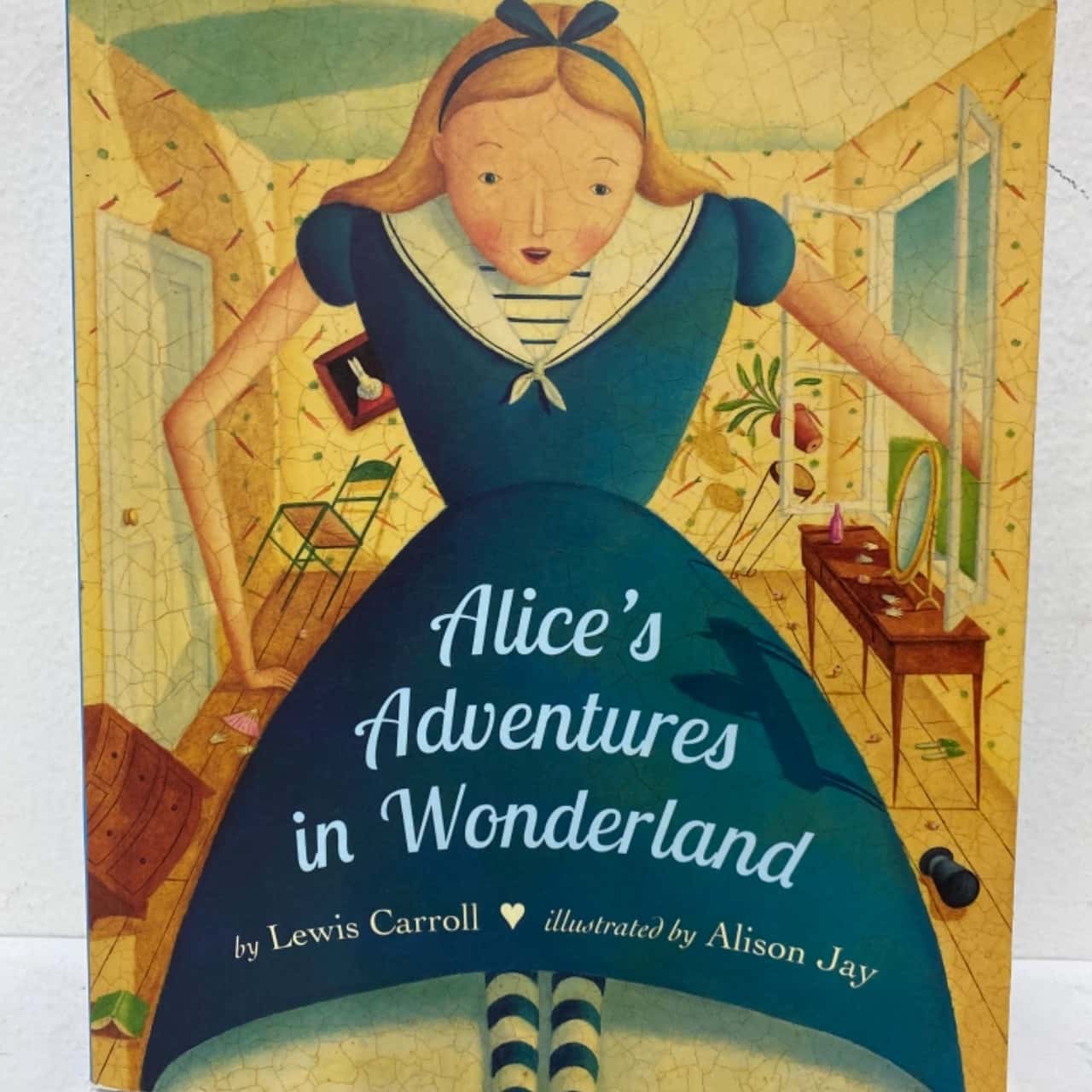 Alice in wonderland (s) - Used Good | Salvos Stores