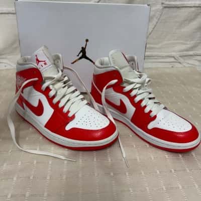 Nike Air Jordan 1 - Red/White