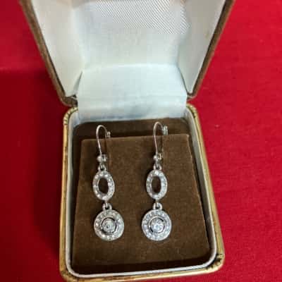  Women's 1970's Earrings Silver toned crystal drop earrings with clear crystals surrounds