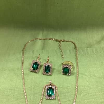  Womens Bling ring earring necklace set (jb)