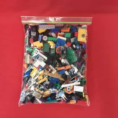 1 kilo mixed bag of LEGO Bag # 4