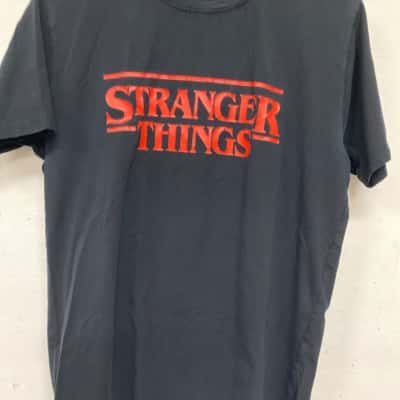 Strang Things Womens  Size L T-shirts Black  