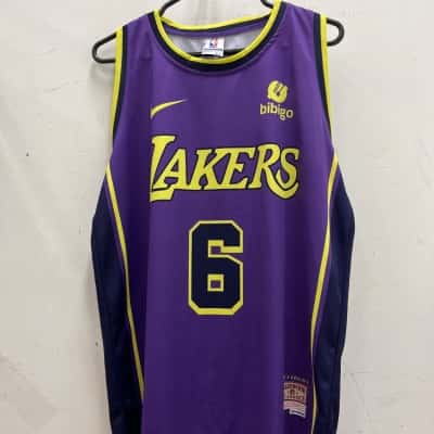  L.A. Lakers LeBron James Jersey