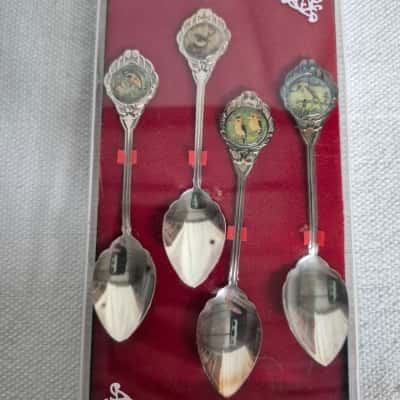 Vintage Ty-Nee Tips Souvenir Spoons