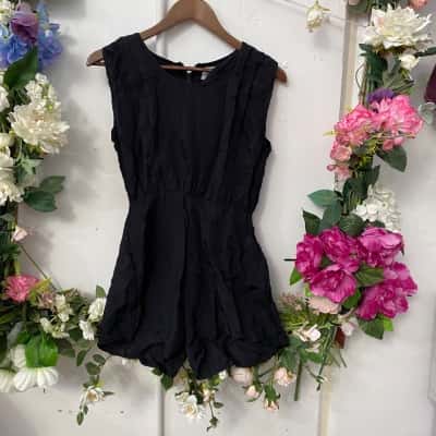 State of Georgia Womens  Size 6 Sleeveless Playsuit Black  