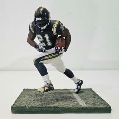 2004 McFarlane Toys #21 Tomlinson NFL Los Angeles Chargers Figurine.