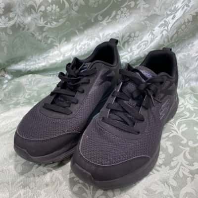 Skechers Mens  Size 7.5 Sneakers Black  