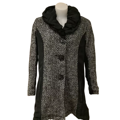 Virtuelle.   Black and White Boucle, Wool Blend Coat. Size 12 