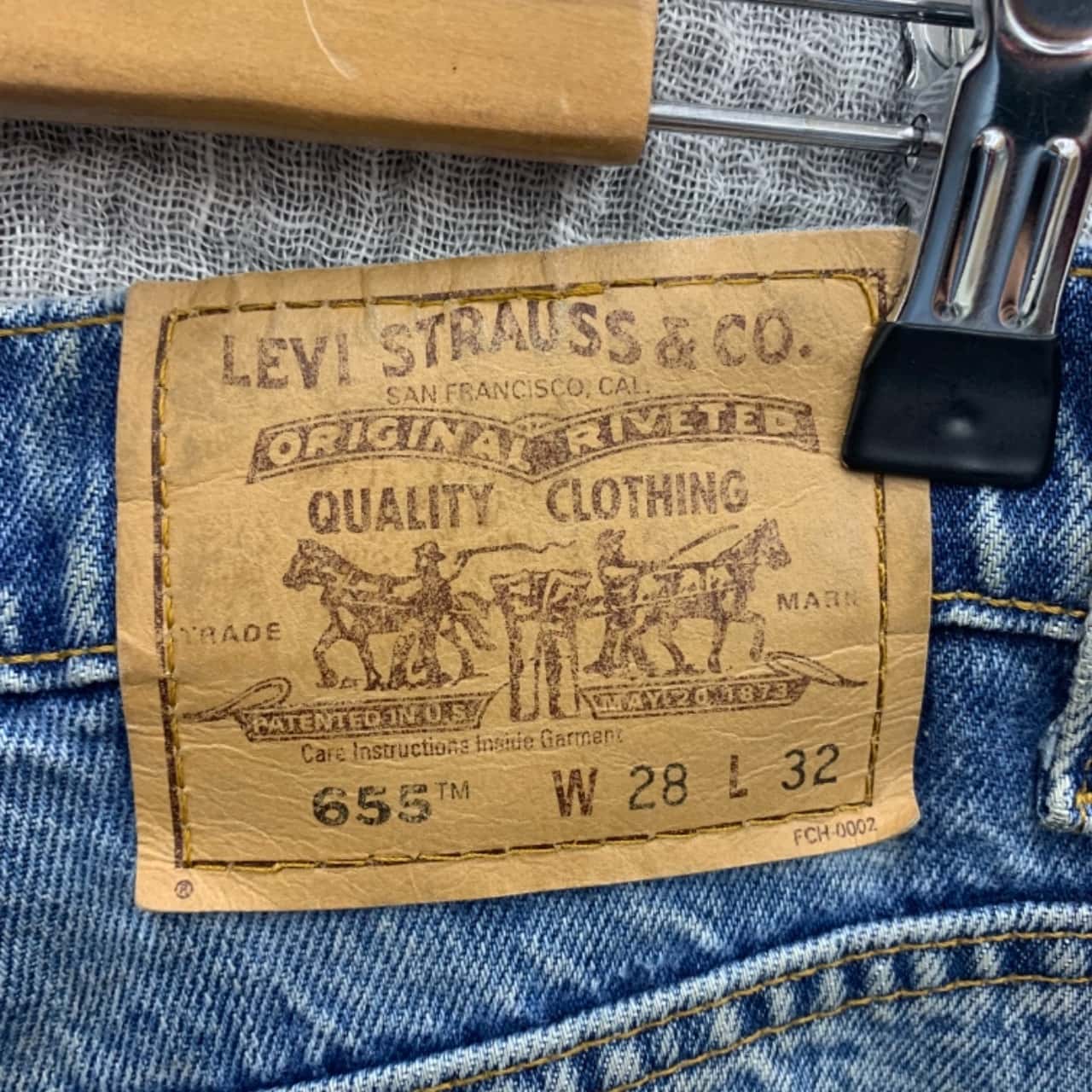 Levis Mens Size 28/32 Straight Jeans Blue