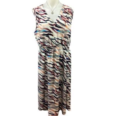 Preview Pleat Front Dress - Print Size 16
