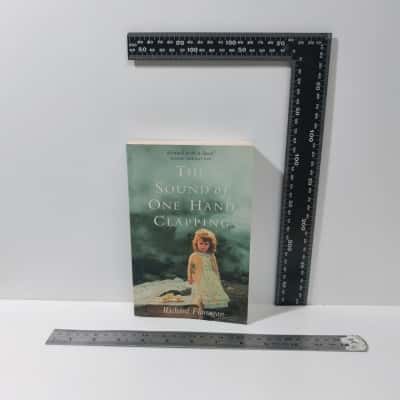 The Sound Of One Hand Clapping Book Richard Flanagan 