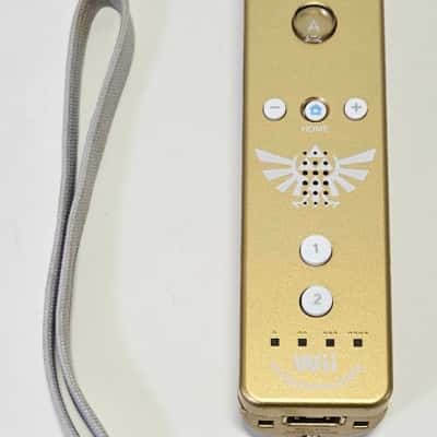 Zelda Skyward Sword Gold Wii Controller (NOT TESTED).