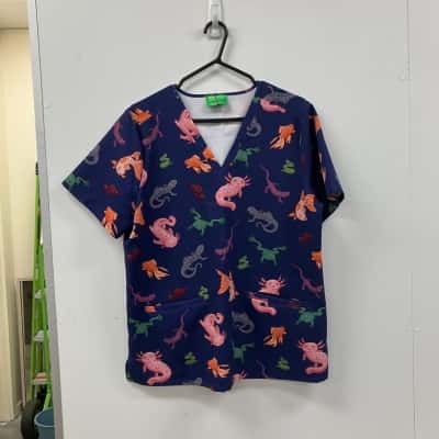 Dangerfield Womens Axolotl Hospital Scrubs Pants & Tops Size L