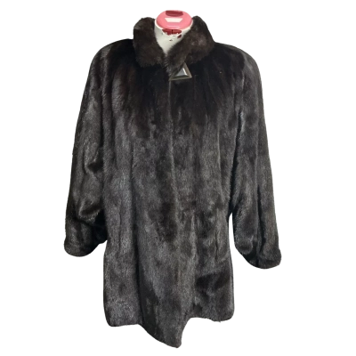 EMBA (Mink Breeders Association) genuine mink fur coat Size 12 - 14 