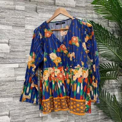 Khaadi Womens  Size 12 Long Sleeve Shirt Multicoloured 