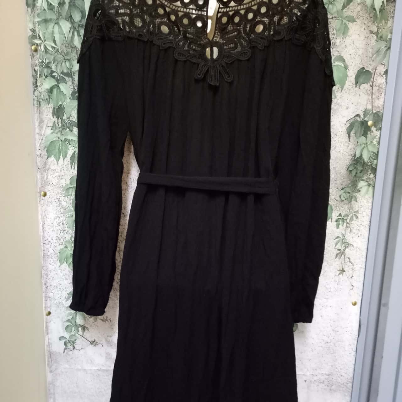 Decjuba Women's Size M Long Sleeve Black Dress(s) Decjuba Women's Size M Long Sleeve Black Dress(s)