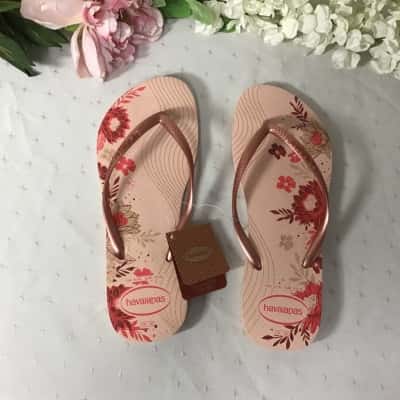 Havaianas Womens Size 39-40 Pink Floral Pattern Slim Thongs (new)