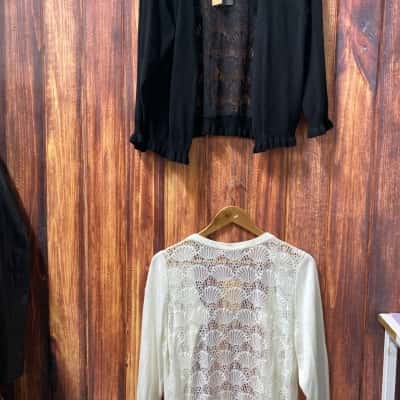 Liz Jordan 2 x   Size XL Cardigan  1 Black  /  1 White  new 