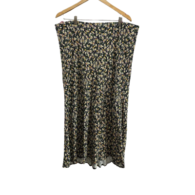 Sussan Womens  Size 20 Skirt Black/ Floral