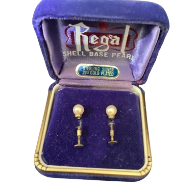  Regal shell based Pearl earrings