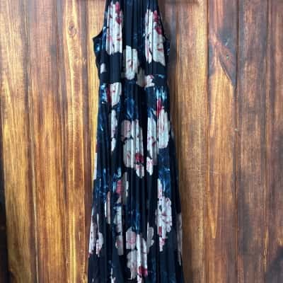 Portmans   Size 10 Floral / Navy Blue / Pink  dress new 