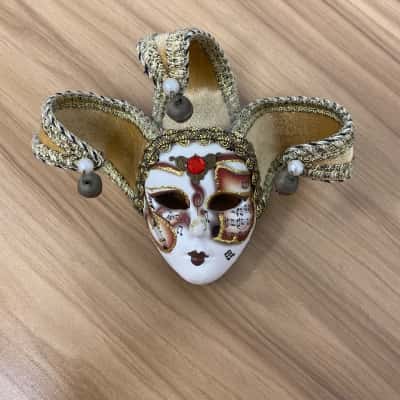 Carnevale style wall mask 