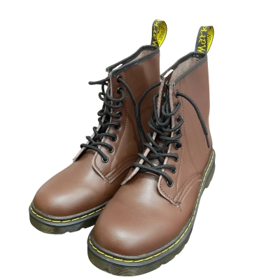  MARKE NIIH Bouncing Soles Leather Boots  Size 42 