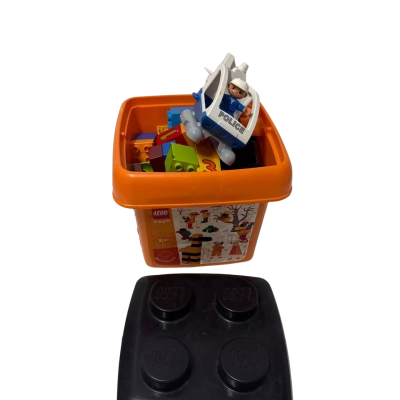 Lego Duplo tub
