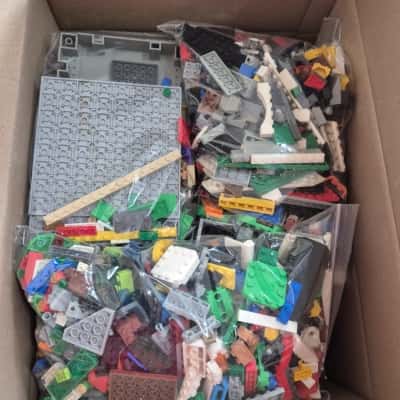 Box Assorted Lego Bags