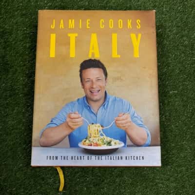  Jamie Cooks Italy