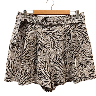 Cable Melbourne Tan Brown Patterned Shorts Size M  