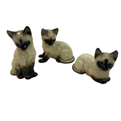 Siamese Cat Figurines “ The Leonardo Collection “