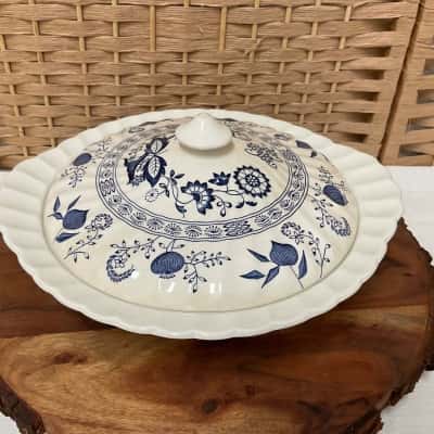 Johnson Brothers Blue Nordic ironstone casserole dish bowl lidded England hand engraving 
